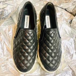 Steve Madden W8.5 ECENTRCQ black slip-on sneaker